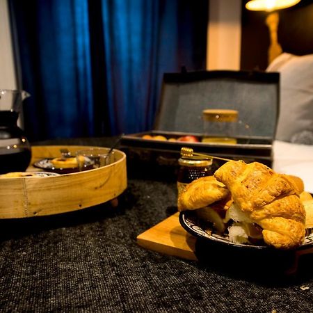 La Petite Valise Hotel Ploudalmézeau Eksteriør billede