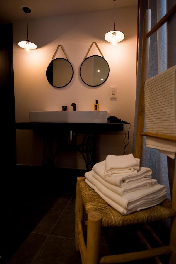 La Petite Valise Hotel Ploudalmézeau Eksteriør billede